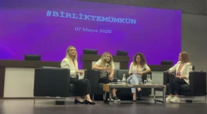 Norm Holding İnsan Kaynakları Direktörü Filiz Ergin, sanayide kadın istihdamını artırmak için öncelikle fiziksel çalışma koşullarının kadınlara uygun olacak şekilde iyileştirilmesi gerektiğini belirtti. Toplumda kadının çalışmasına yönelik algının yönetilmesinin kritik öneme sahip olduğunu vurgulayan Ergin; ailede başlayan temel eğitime uzanan çok boyutlu bir dönüşüm ihtiyacına dikkat çekti.